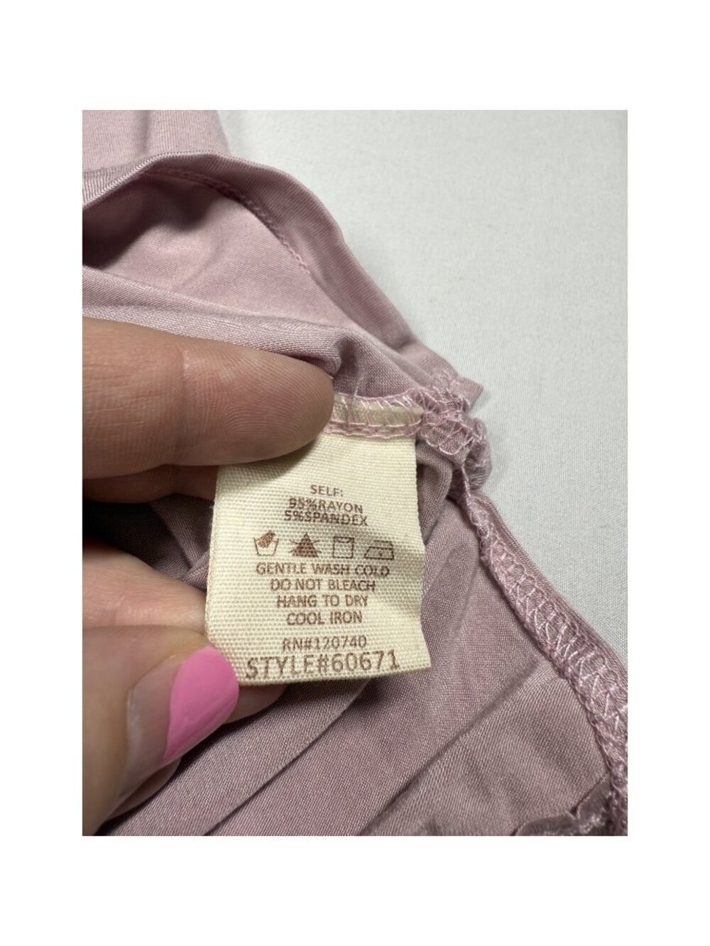 Mystree Dusty Mauve/Rose V Neck Pocket Tee Short Sleeve Relaxed Top L NWT - Picture 7 of 8